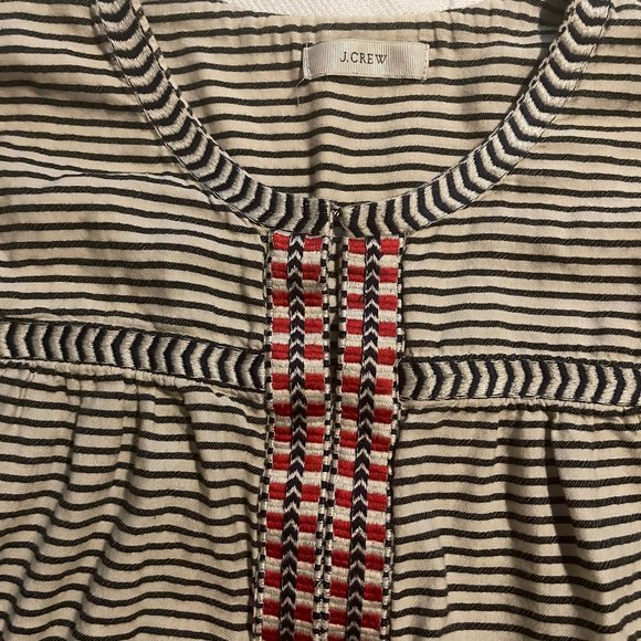 Embroidered blouse - Picture 4 of 10